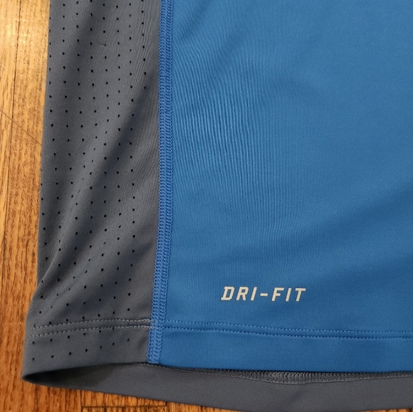 Nike Tiger Woods Mens Golf Polo Shirt Size XL Blue Dri-Fit Perforated - Picture 2 of 8